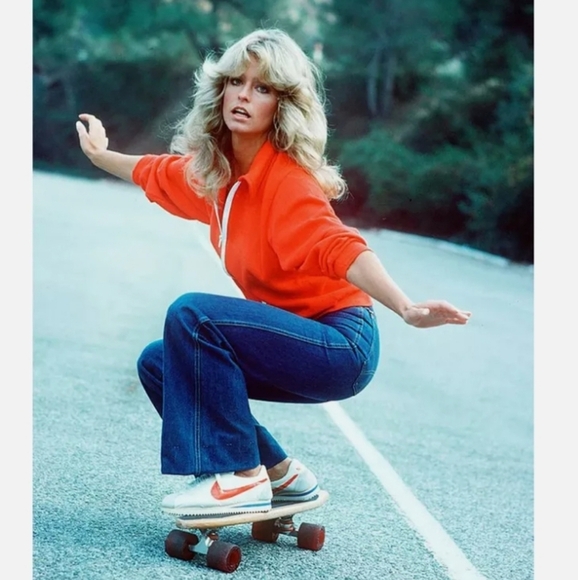 Vintage Vassarette slip/dress in classic red with white piping - Picture 5 of 6